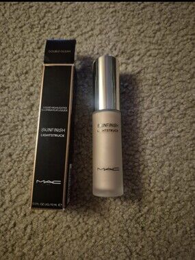MAC Cosmetics Skinfinish Lightstruck  Highlighter Double Gleam